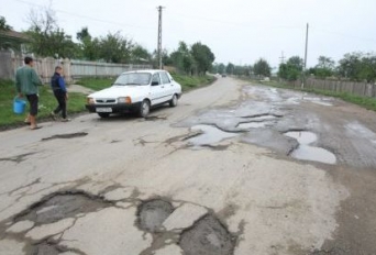 Au inceput lucrarile la drumul Iasi - Botosani 